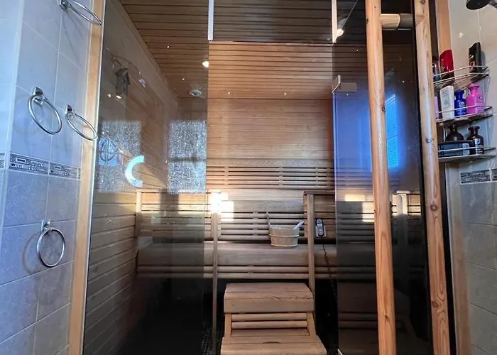 Moekki Levillae Palveluiden Laehellae Chalet *